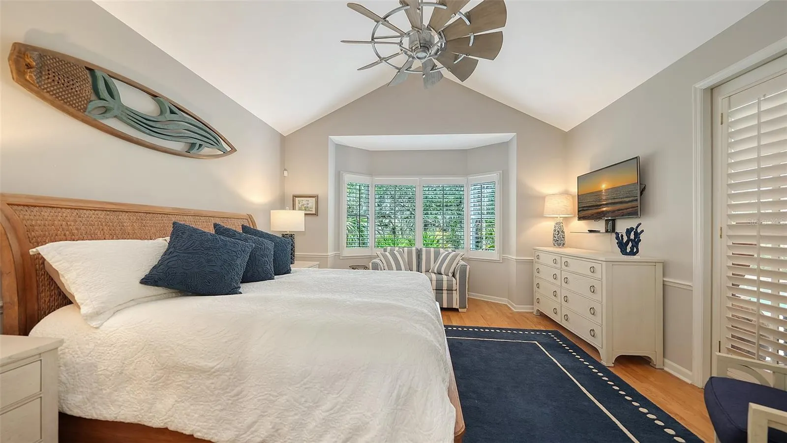 156 BISHOPSCOURT RD
