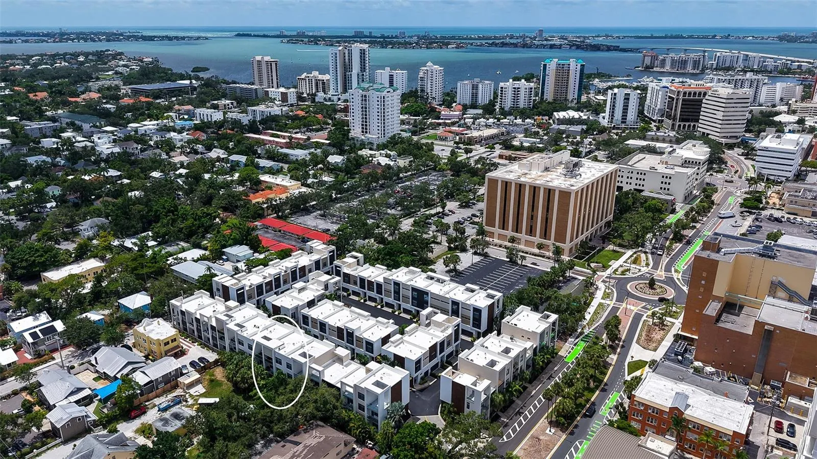 213 COSMOPOLITAN CT
