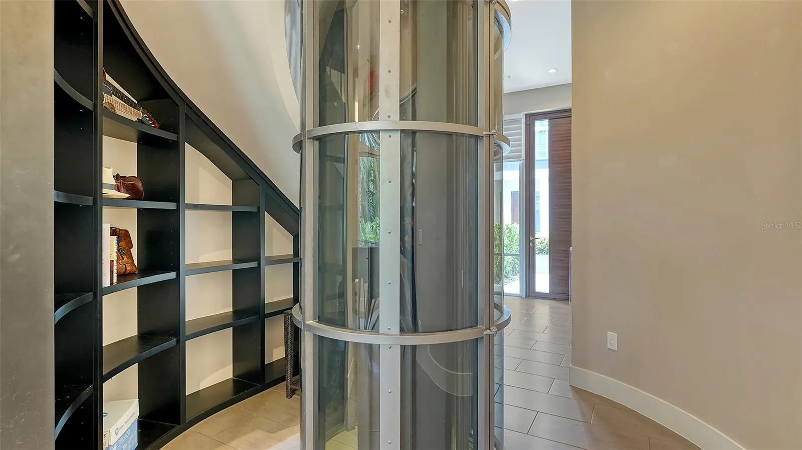213 COSMOPOLITAN CT