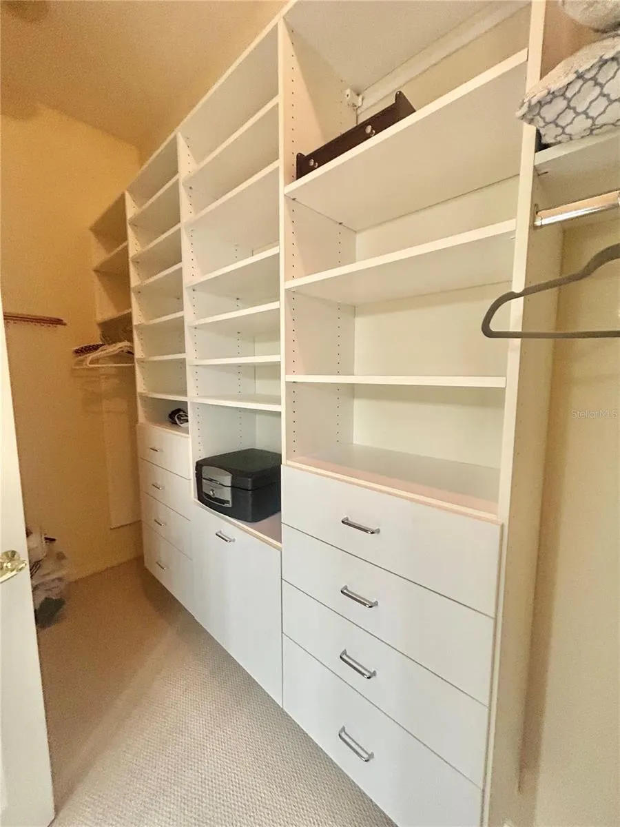 301 RECLINATA CIR