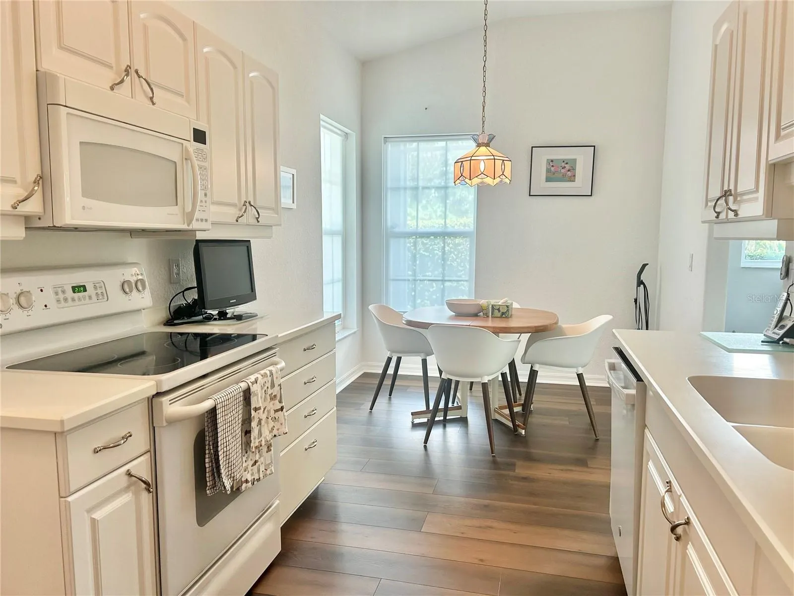 301 RECLINATA CIR