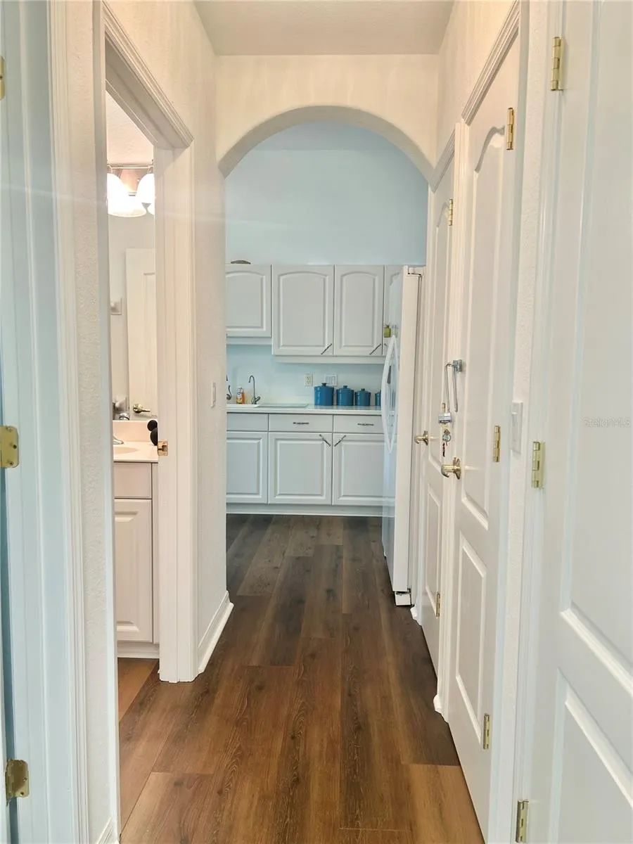 301 RECLINATA CIR