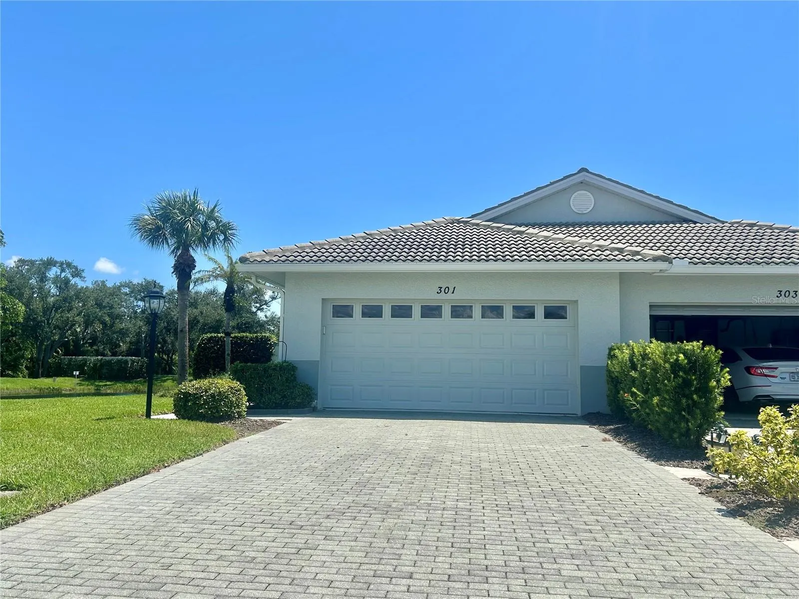 301 RECLINATA CIR