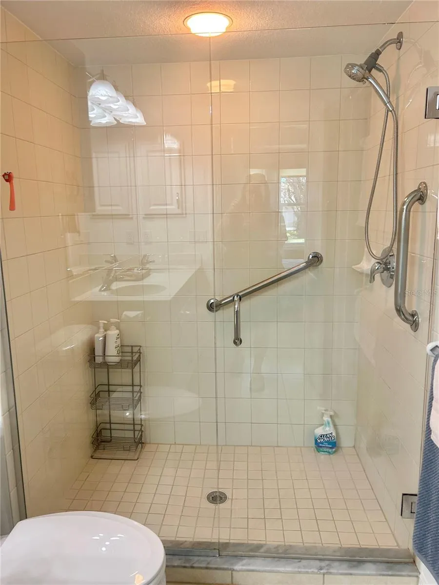 301 RECLINATA CIR