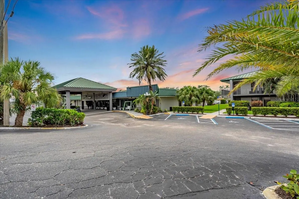 7150 N TAMIAMI TRL #S615, #S615