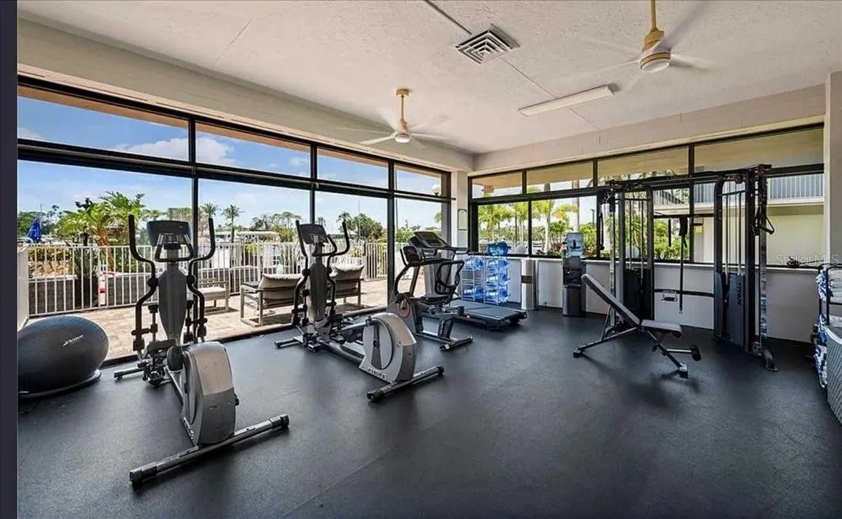 7150 N TAMIAMI TRL #S615, #S615