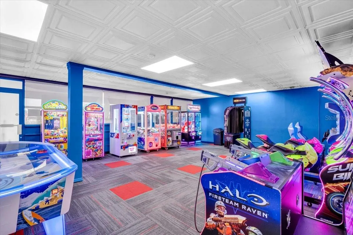 7150 N TAMIAMI TRL #S615, #S615