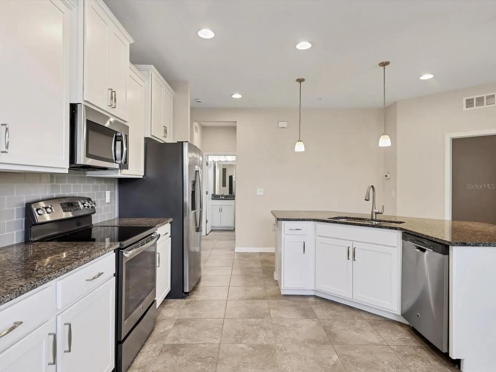 8219 ENCLAVE WAY #104, #104
