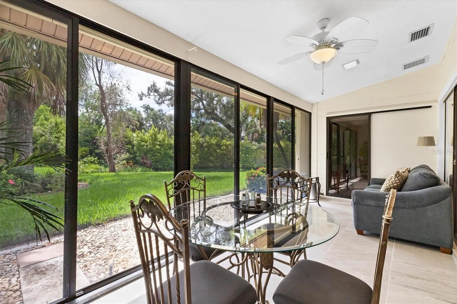 3946 WILSHIRE CIR E #168, #168