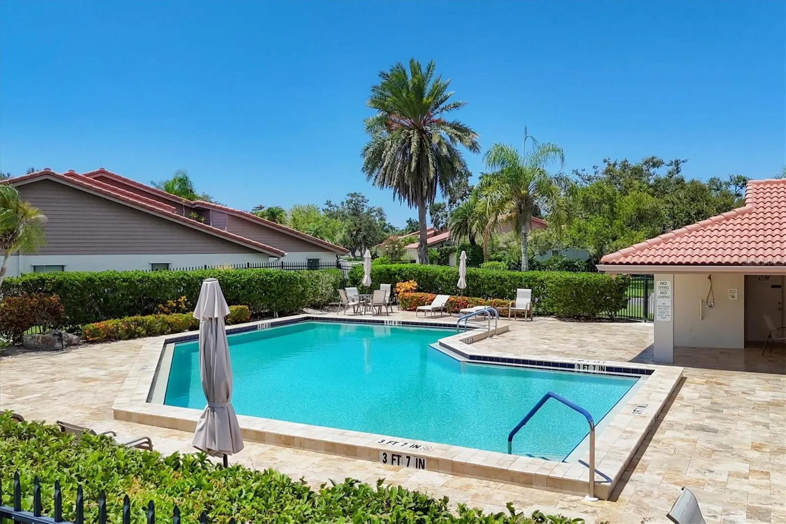 3946 WILSHIRE CIR E #168, #168