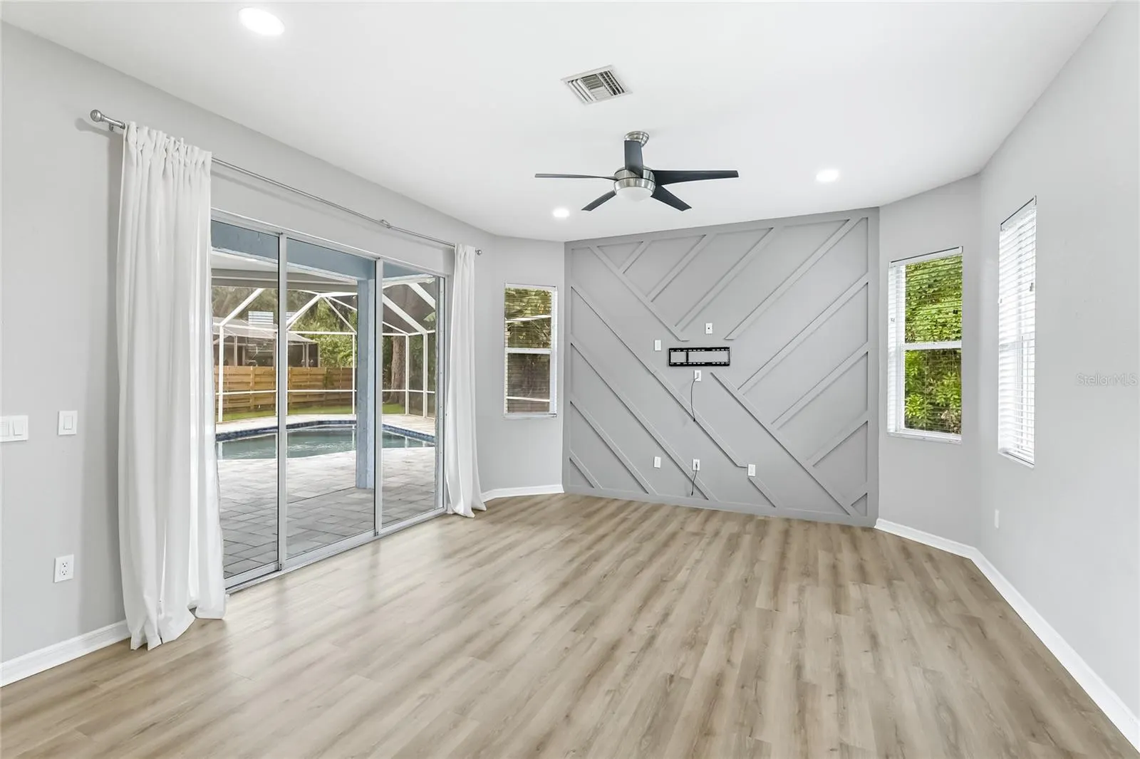 4454 HOLLYBROOK WAY