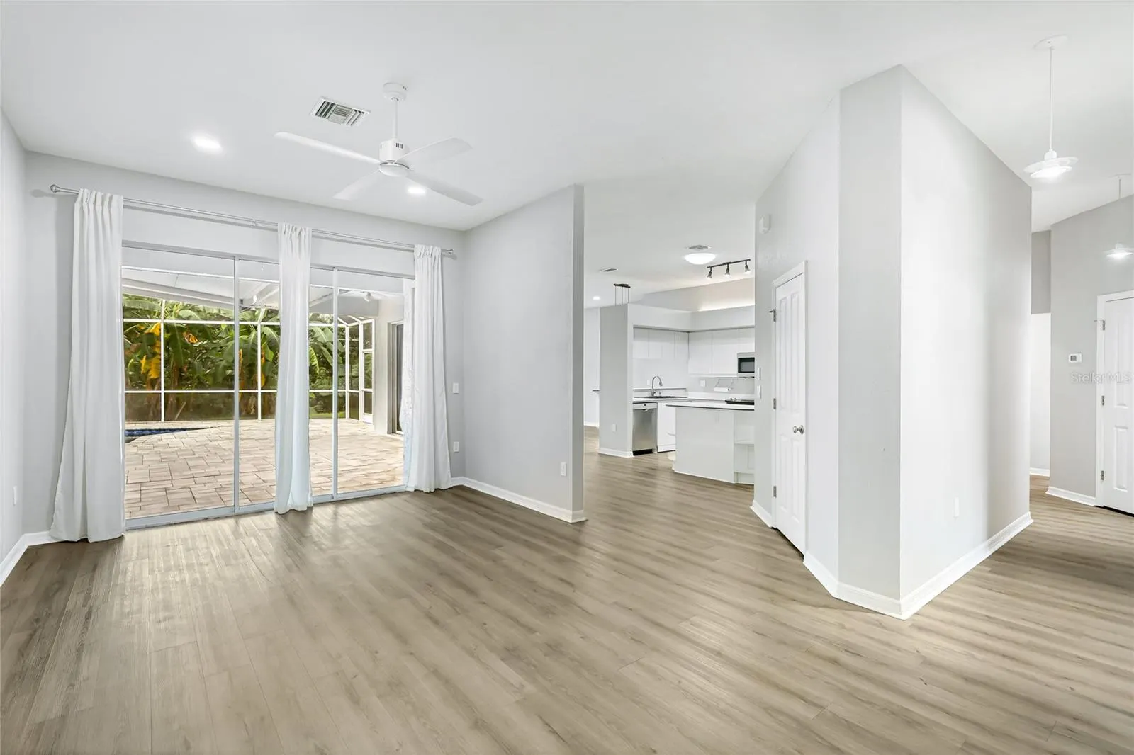 4454 HOLLYBROOK WAY