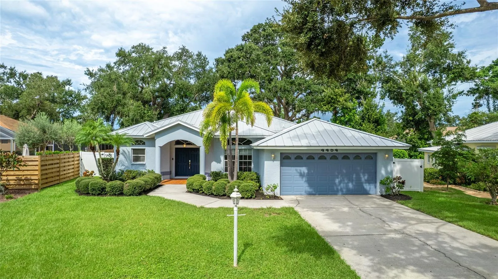 4454 HOLLYBROOK WAY