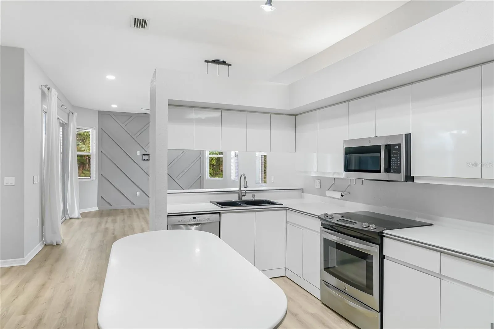 4454 HOLLYBROOK WAY