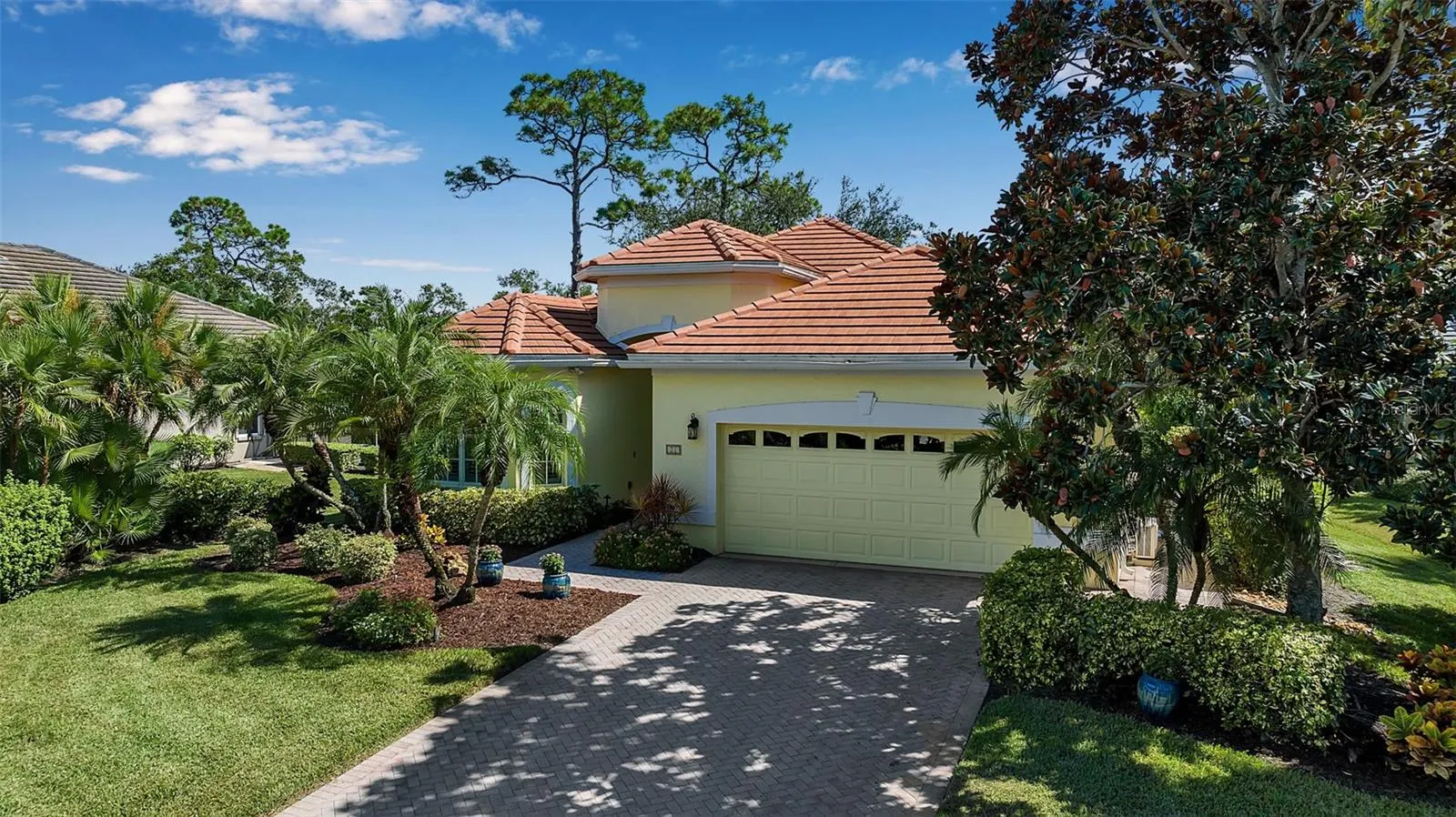 21 BAYHEAD LN