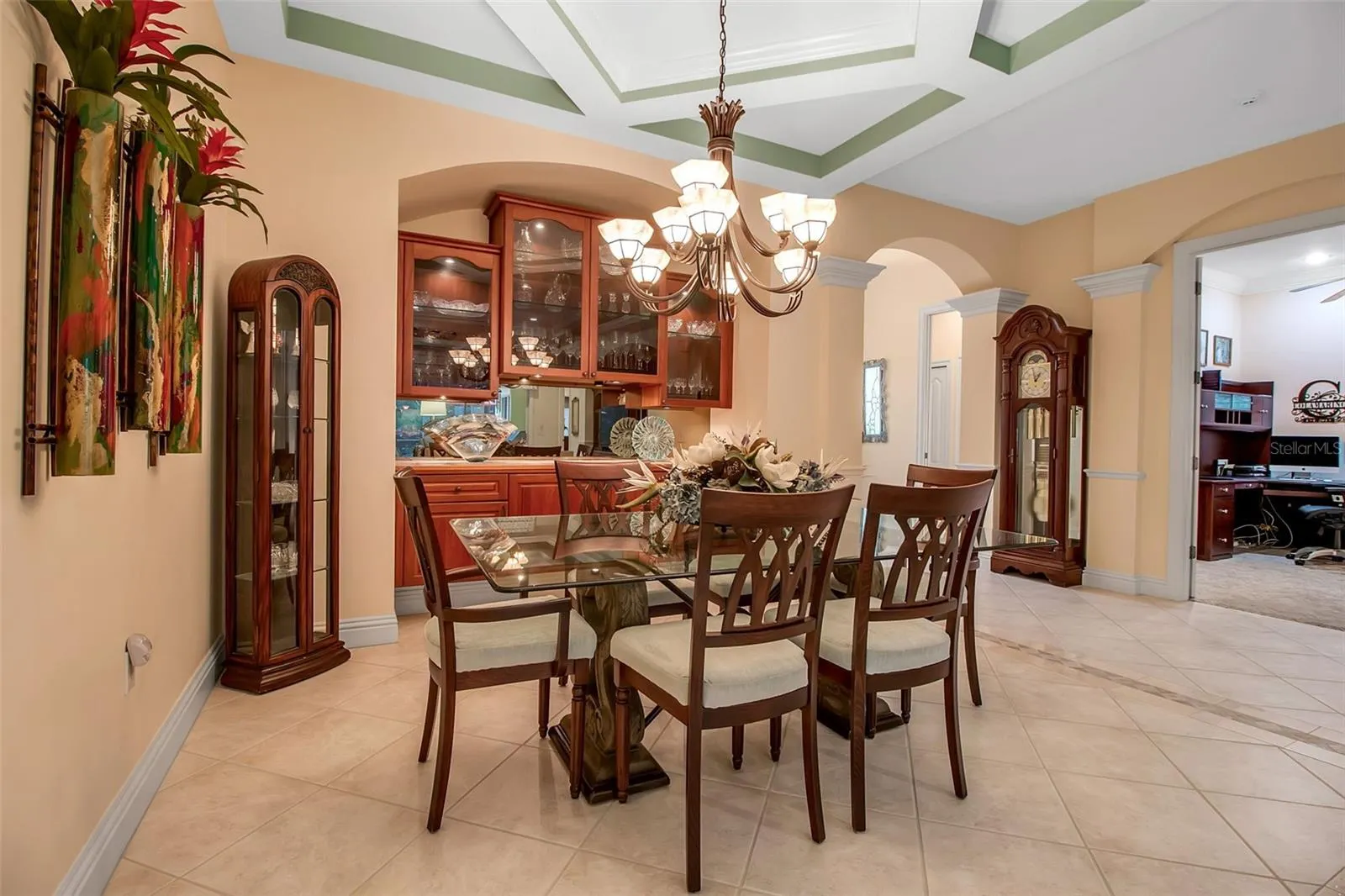 21 BAYHEAD LN