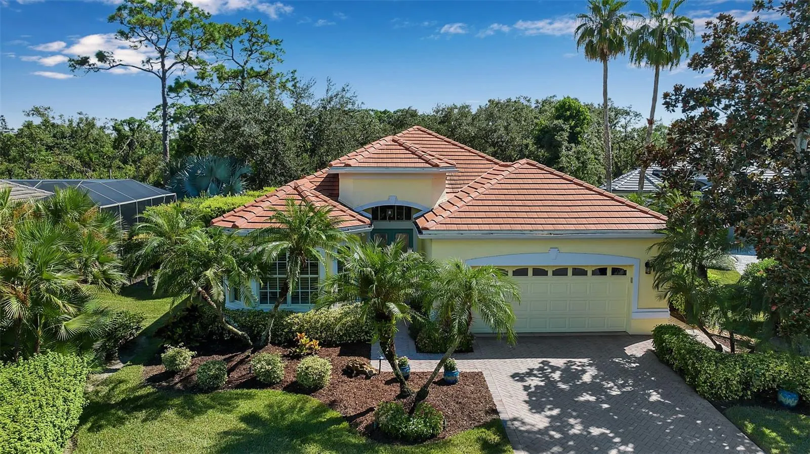 21 BAYHEAD LN