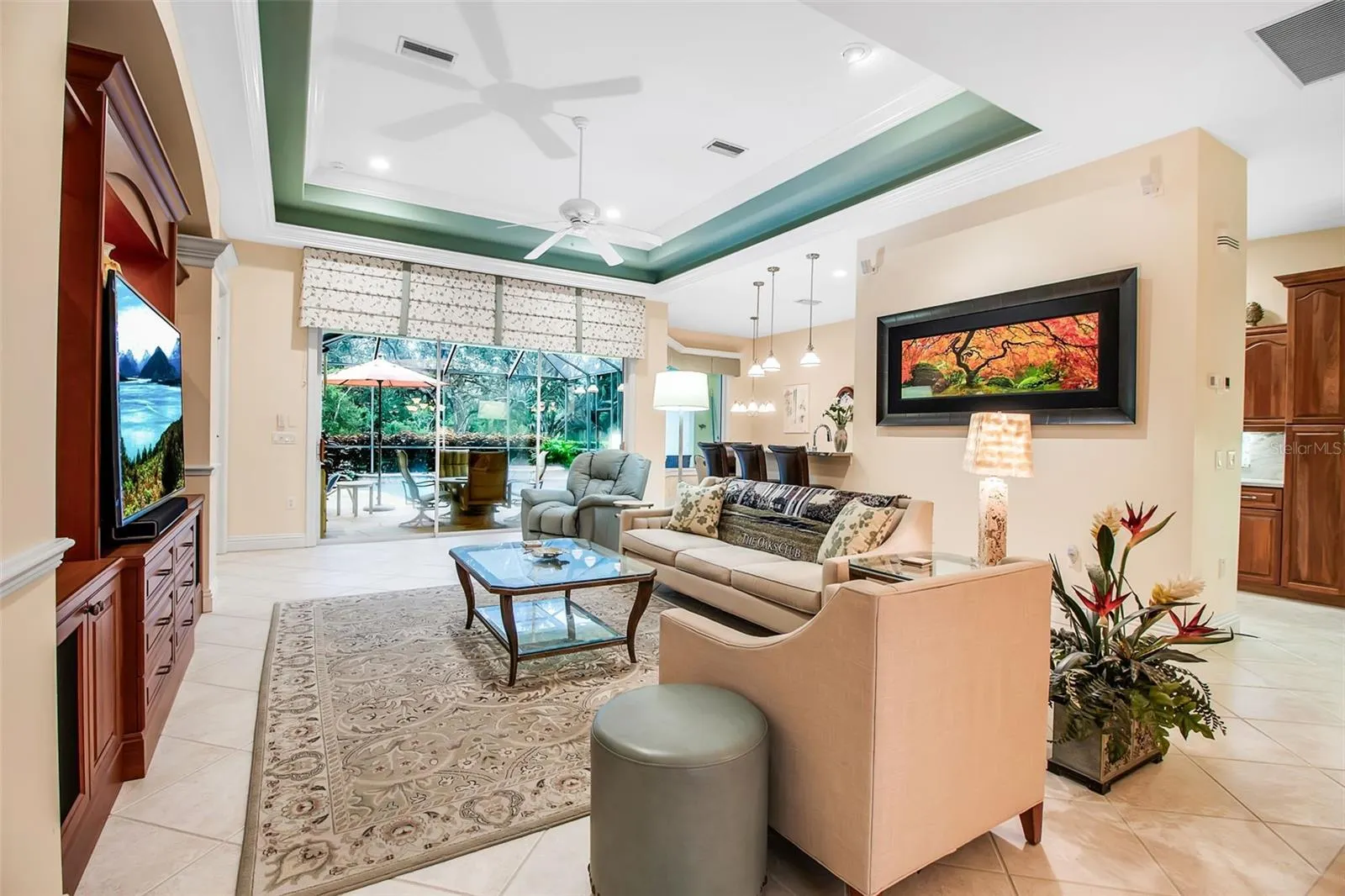 21 BAYHEAD LN