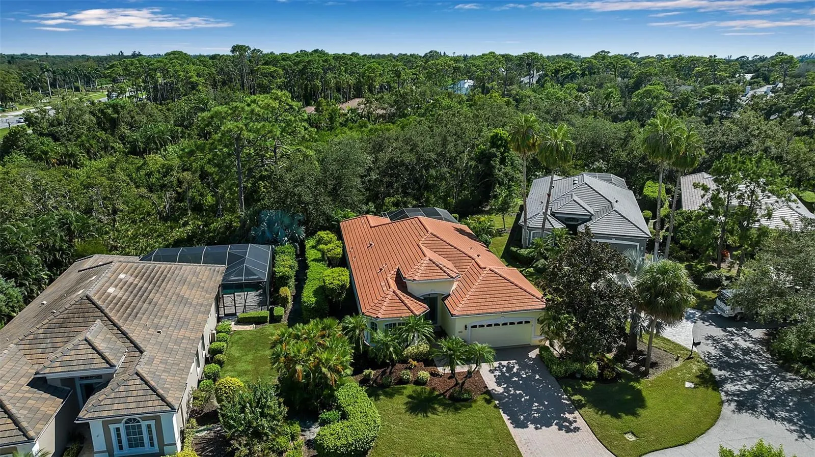 21 BAYHEAD LN