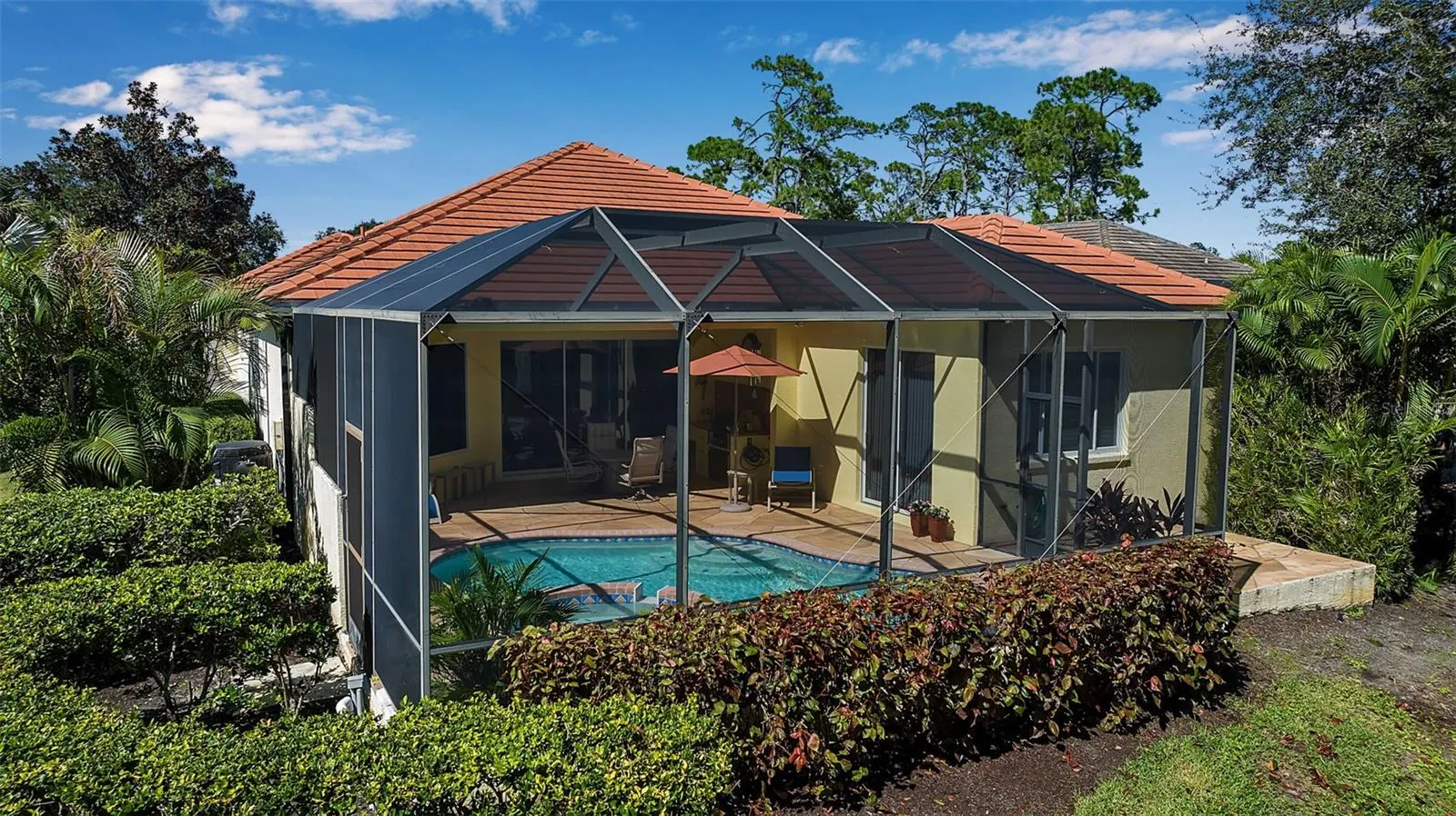 21 BAYHEAD LN