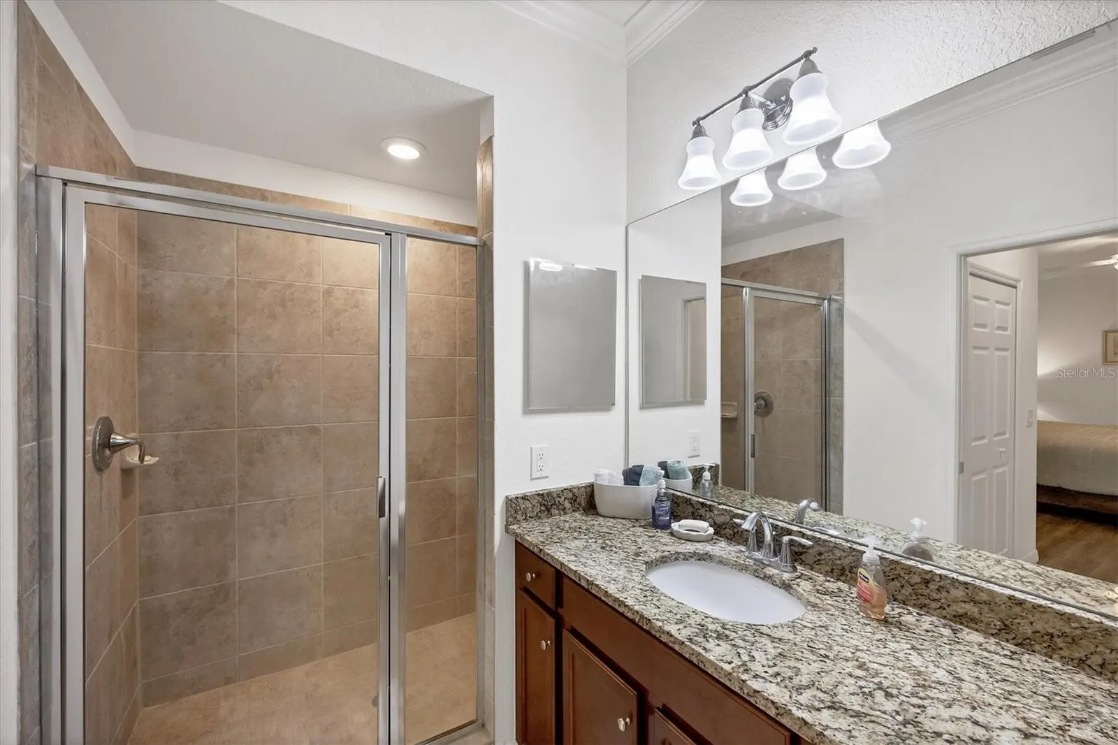 16904 VARDON TER #401, #401