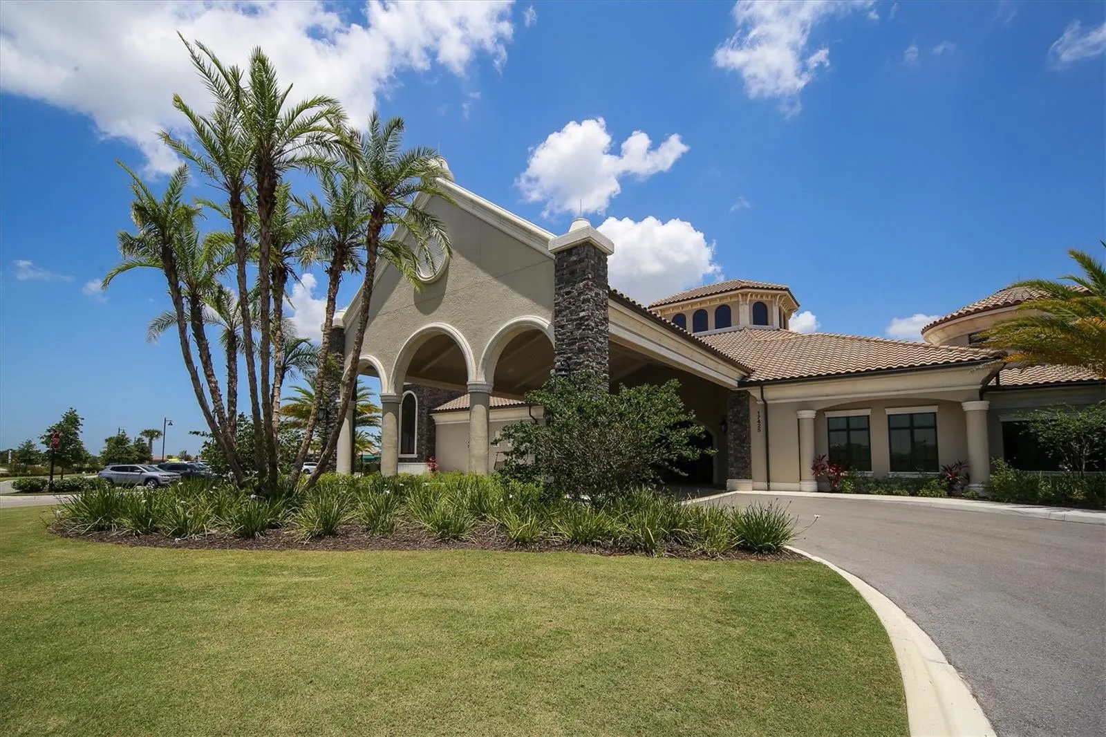 16904 VARDON TER #401, #401