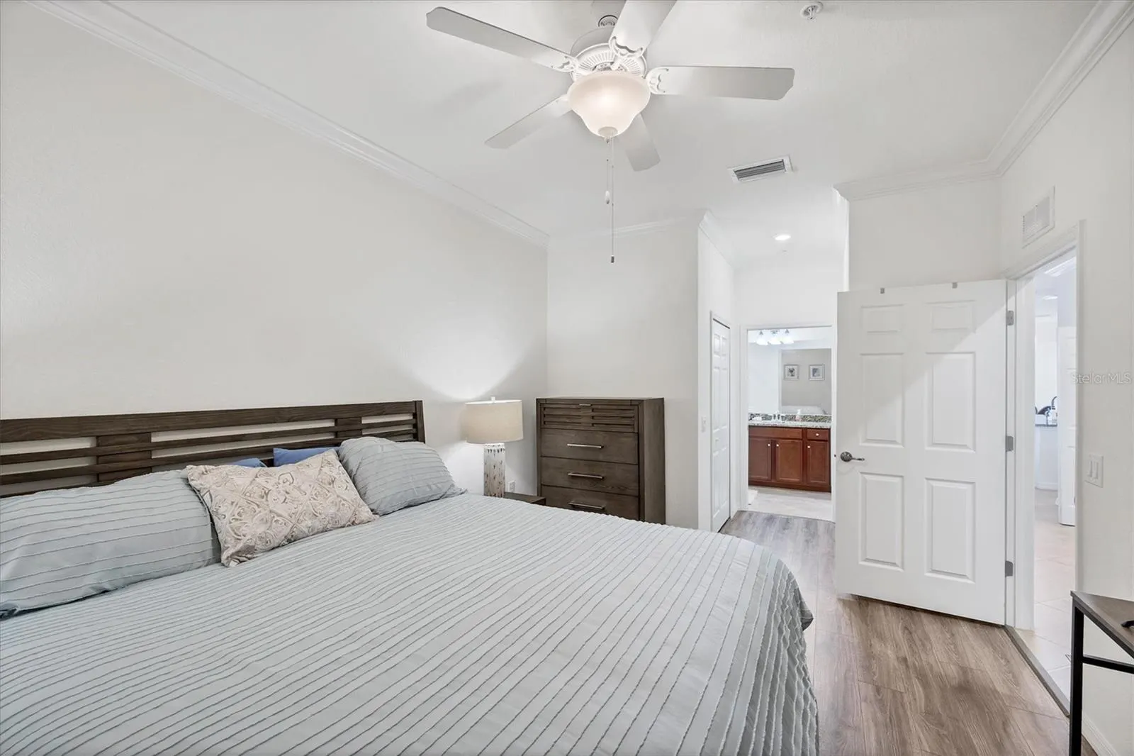 16904 VARDON TER #401, #401
