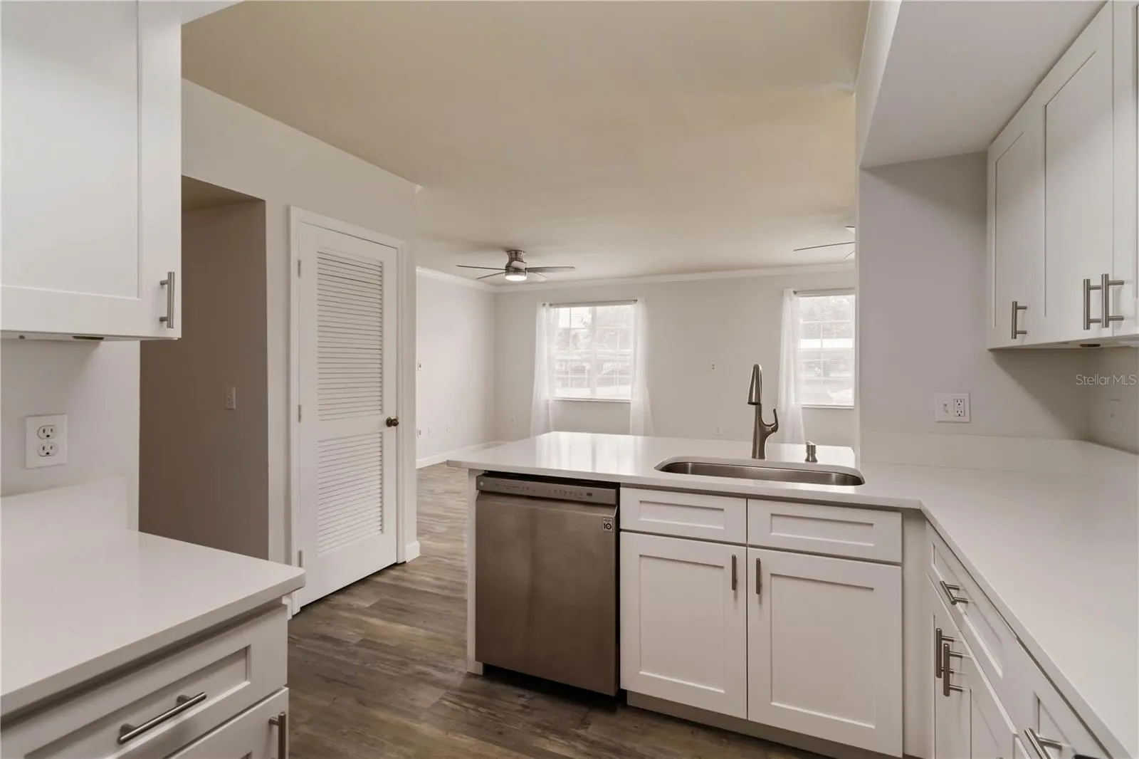1195 VILLAGIO CIR #104, #104