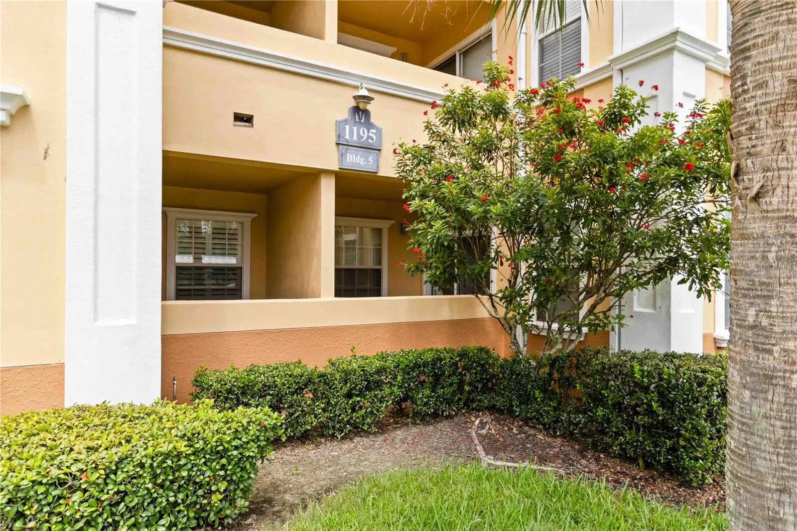 1195 VILLAGIO CIR #104, #104