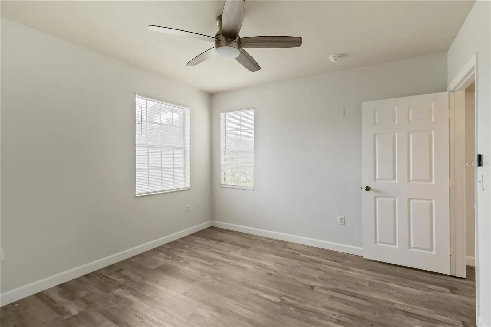 1195 VILLAGIO CIR #104, #104