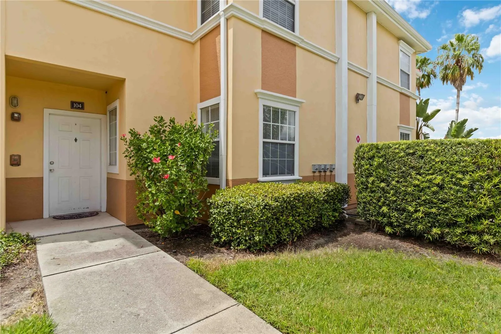 1195 VILLAGIO CIR #104, #104