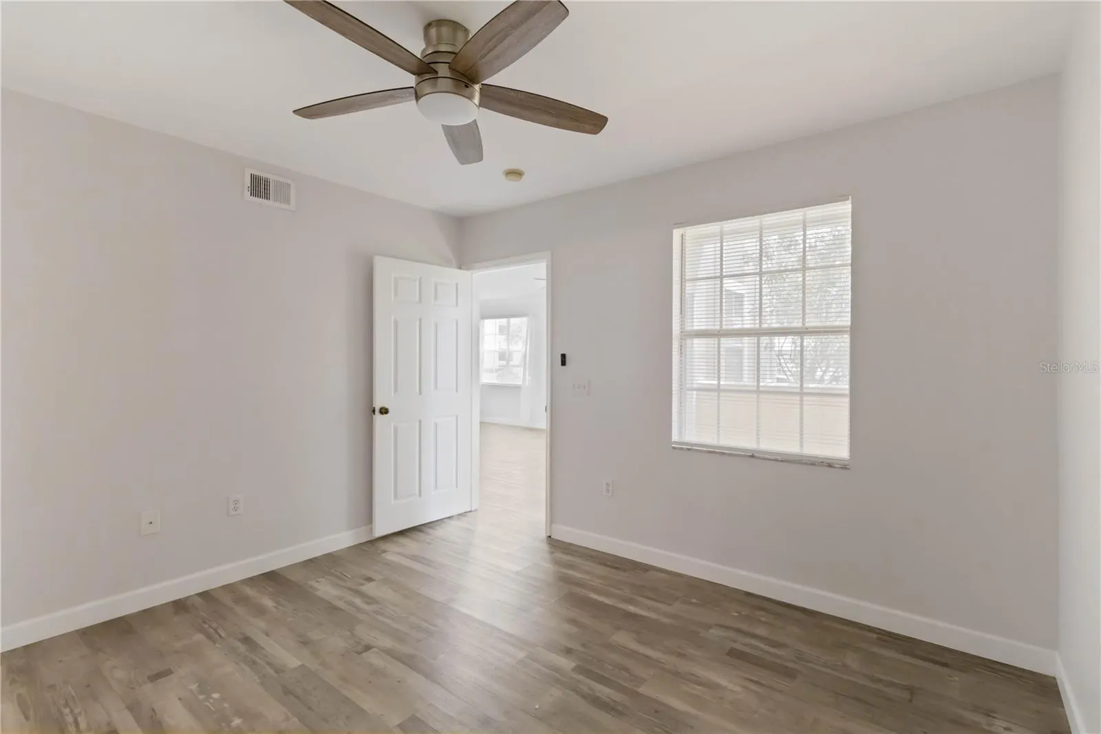 1195 VILLAGIO CIR #104, #104