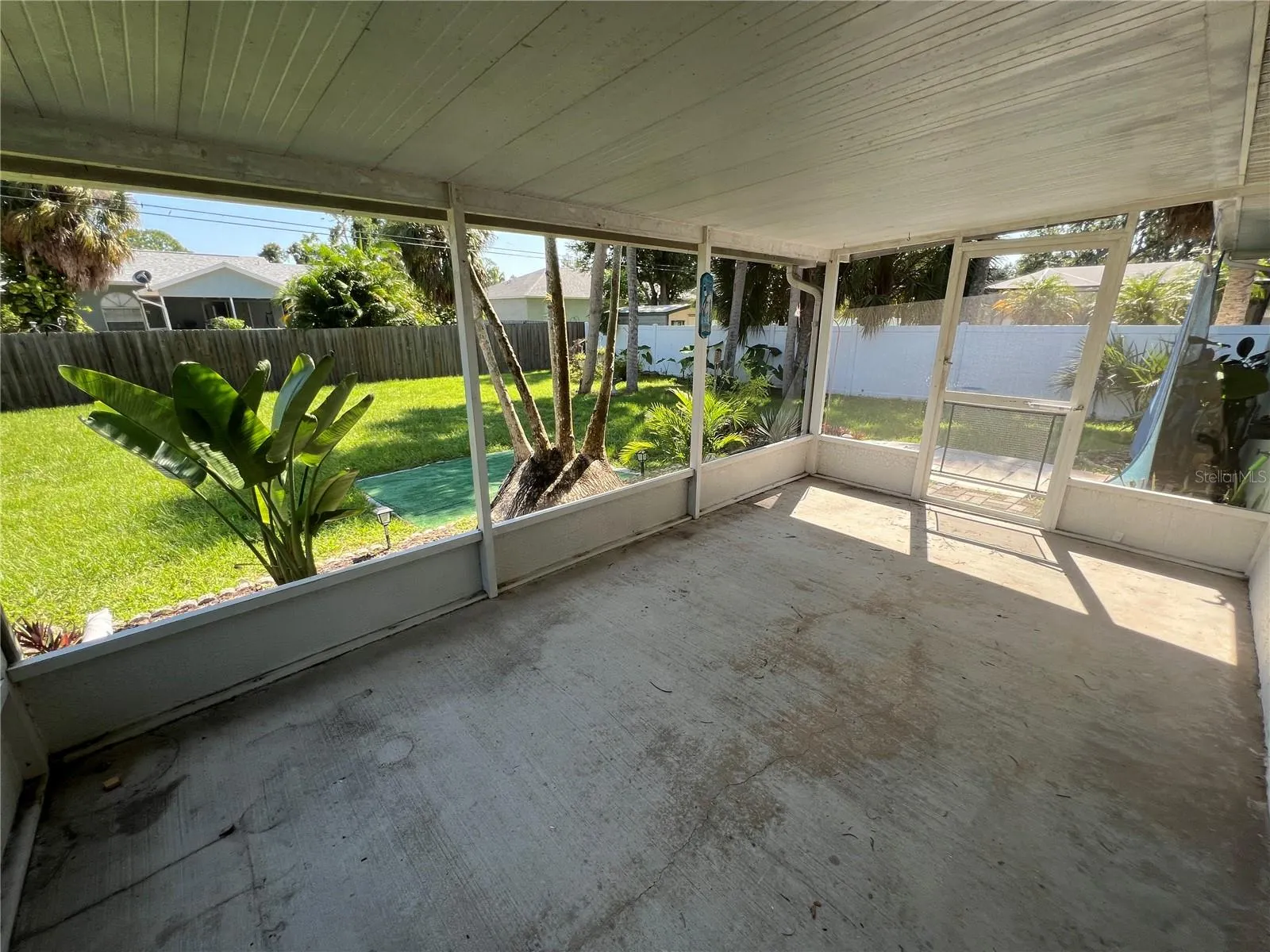 2426 SEAGULL LN