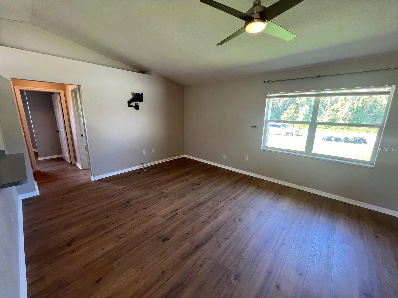 2426 SEAGULL LN