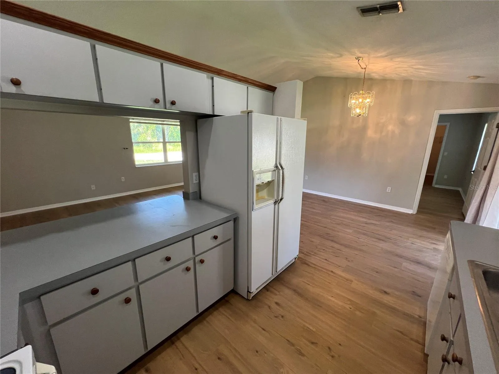 2426 SEAGULL LN