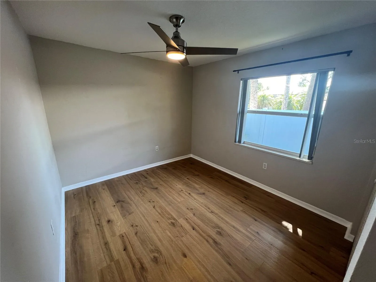 2426 SEAGULL LN
