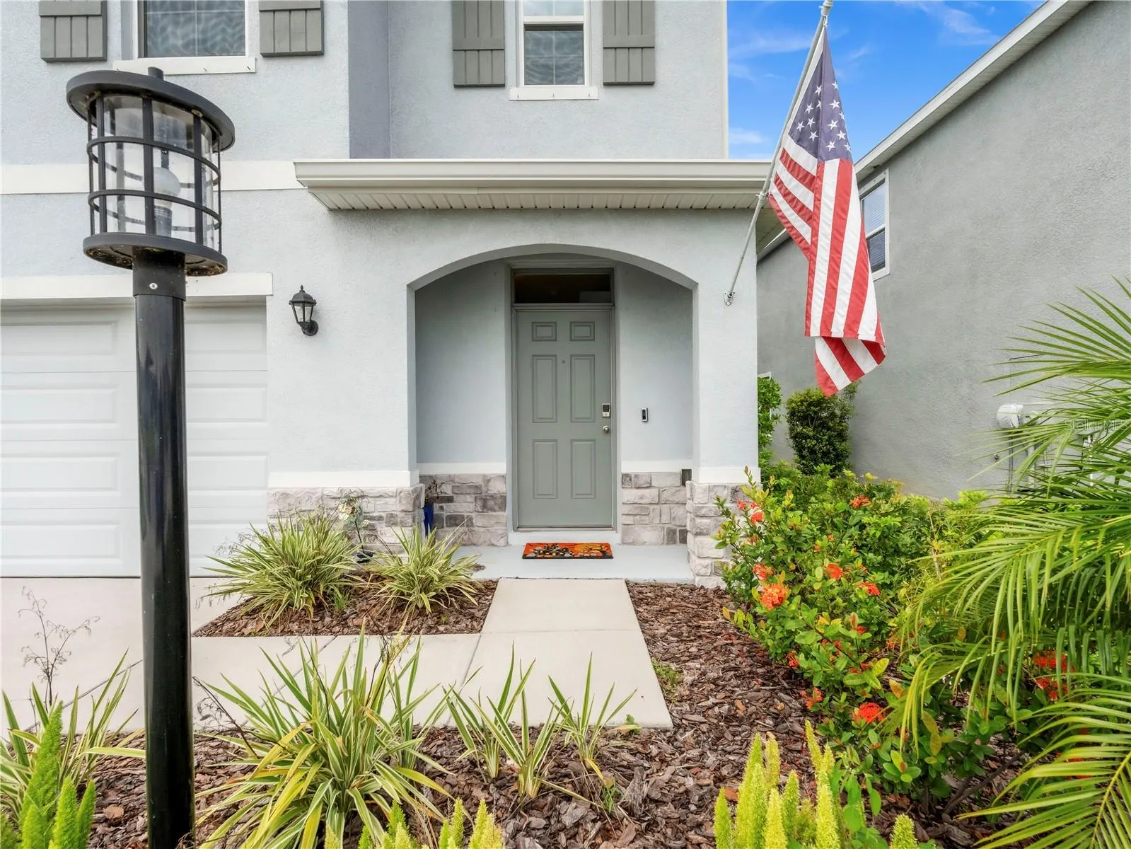 3307 HILLTOP CIR
