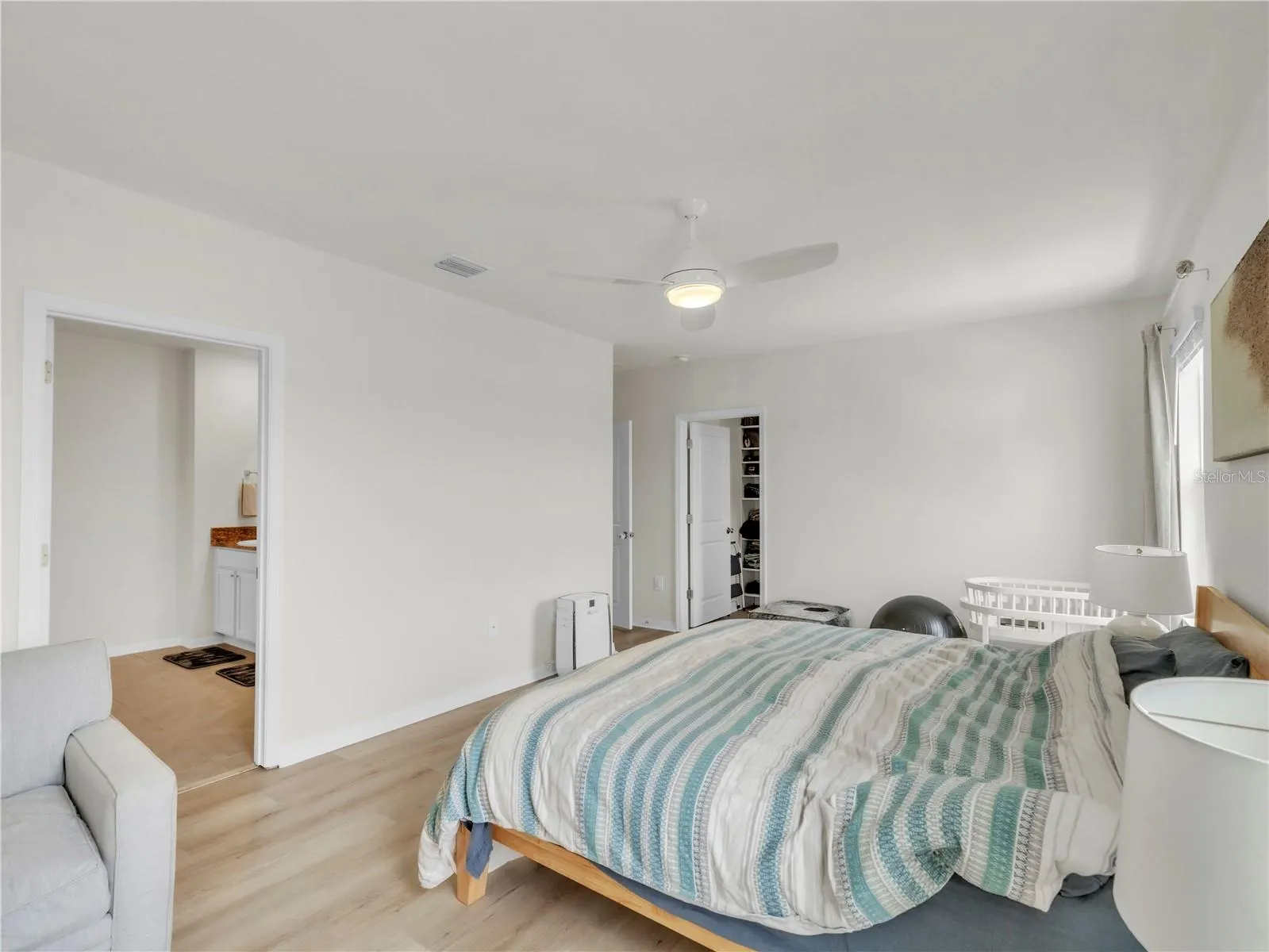 3307 HILLTOP CIR