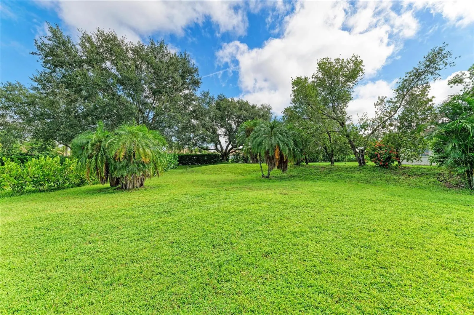 7007 BRIDLE PATH CT
