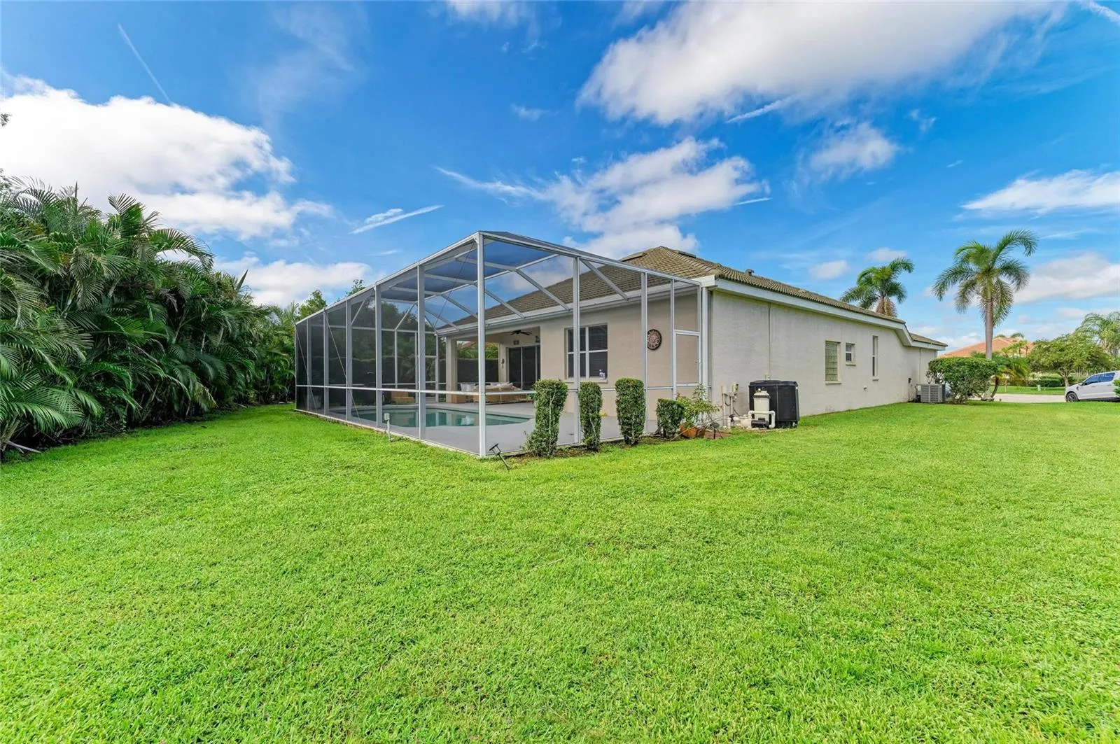 7007 BRIDLE PATH CT