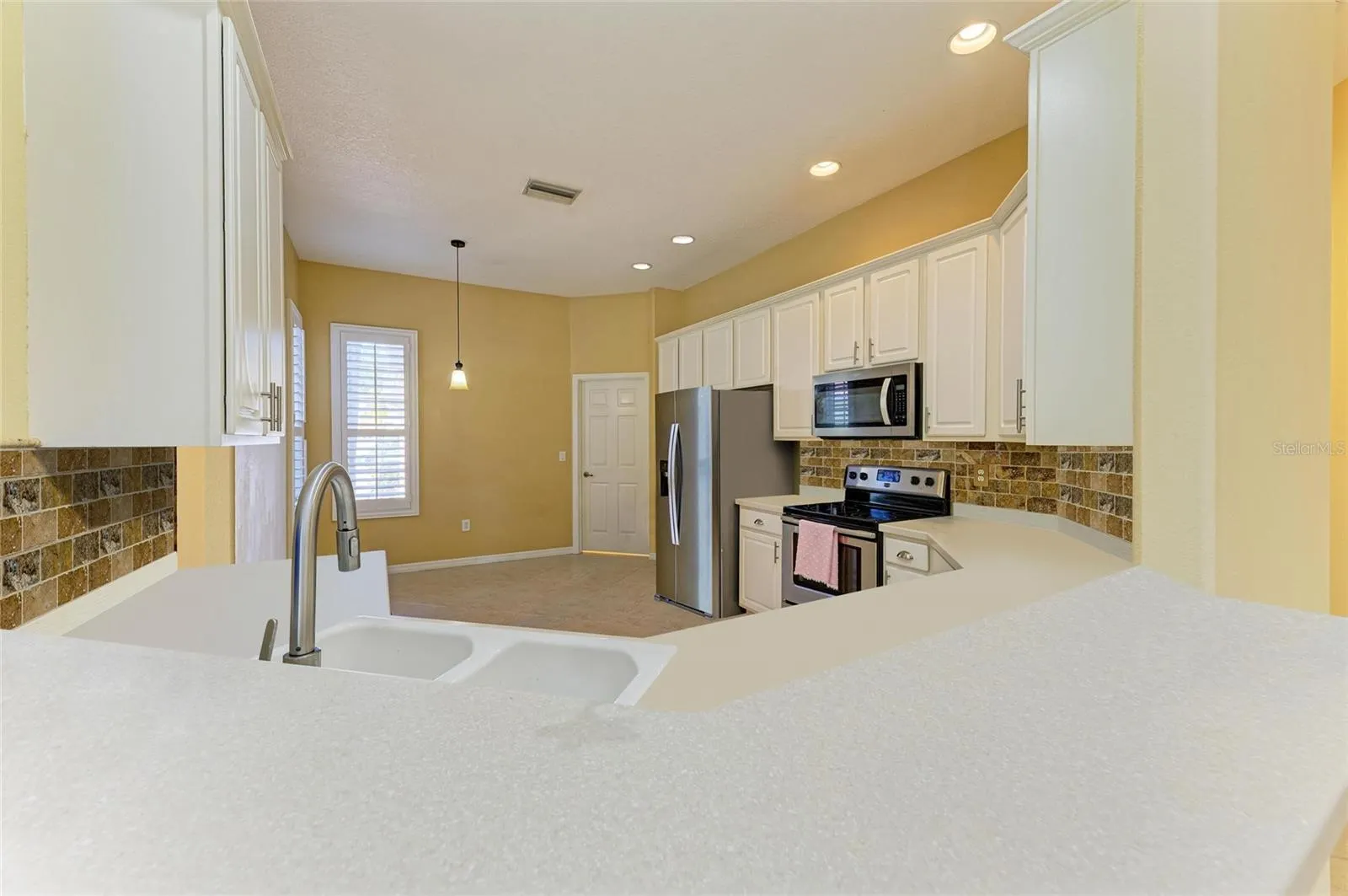 7007 BRIDLE PATH CT