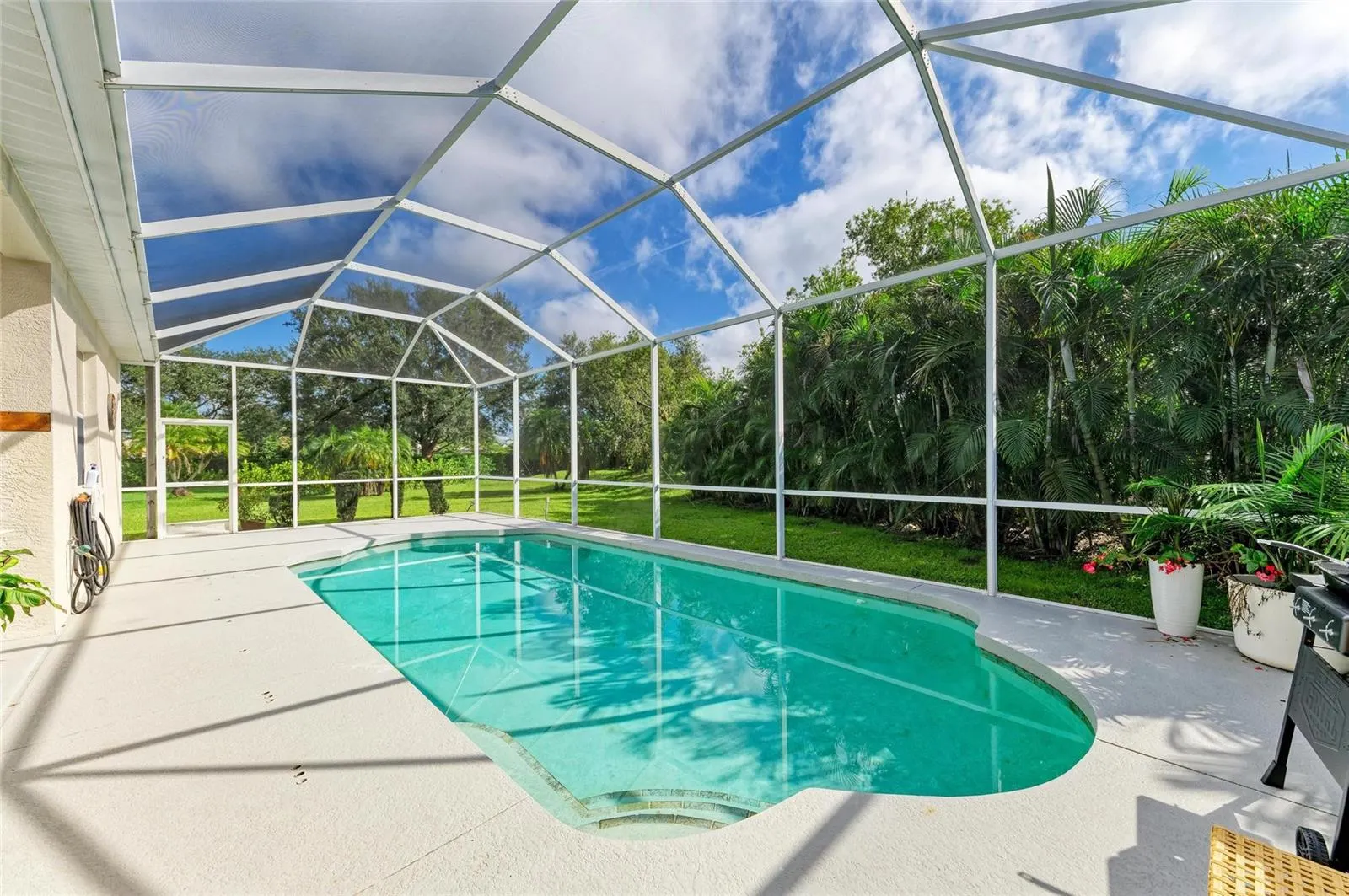 7007 BRIDLE PATH CT
