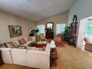 6403 PELICAN DR
