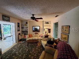 6403 PELICAN DR