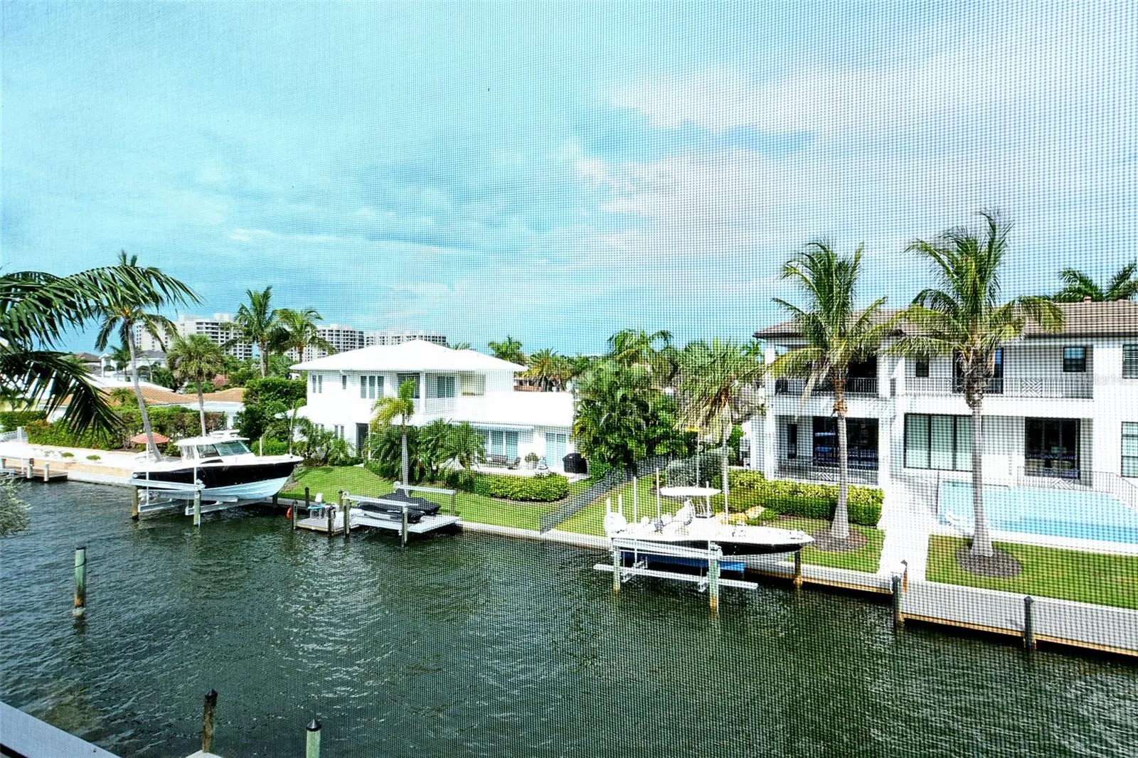 591 PUTTING GREEN LN
