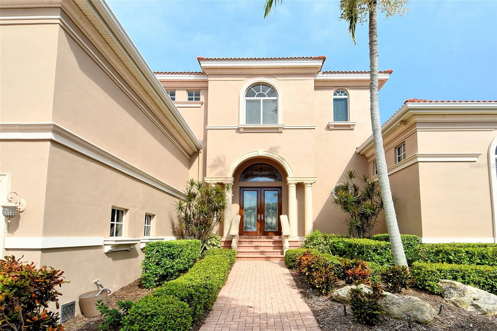 591 PUTTING GREEN LN