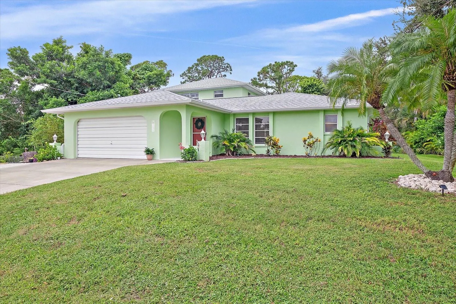 3636 ROSLYN RD