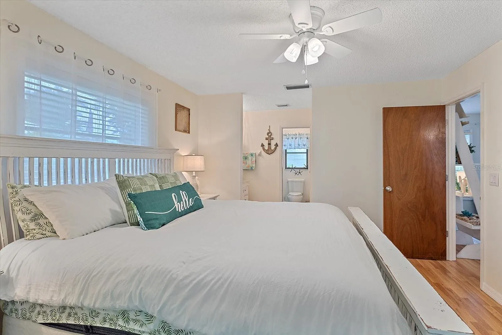 3636 ROSLYN RD