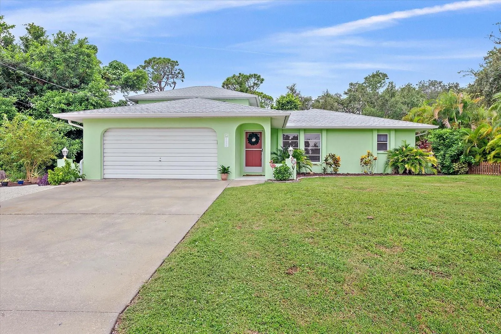 3636 ROSLYN RD