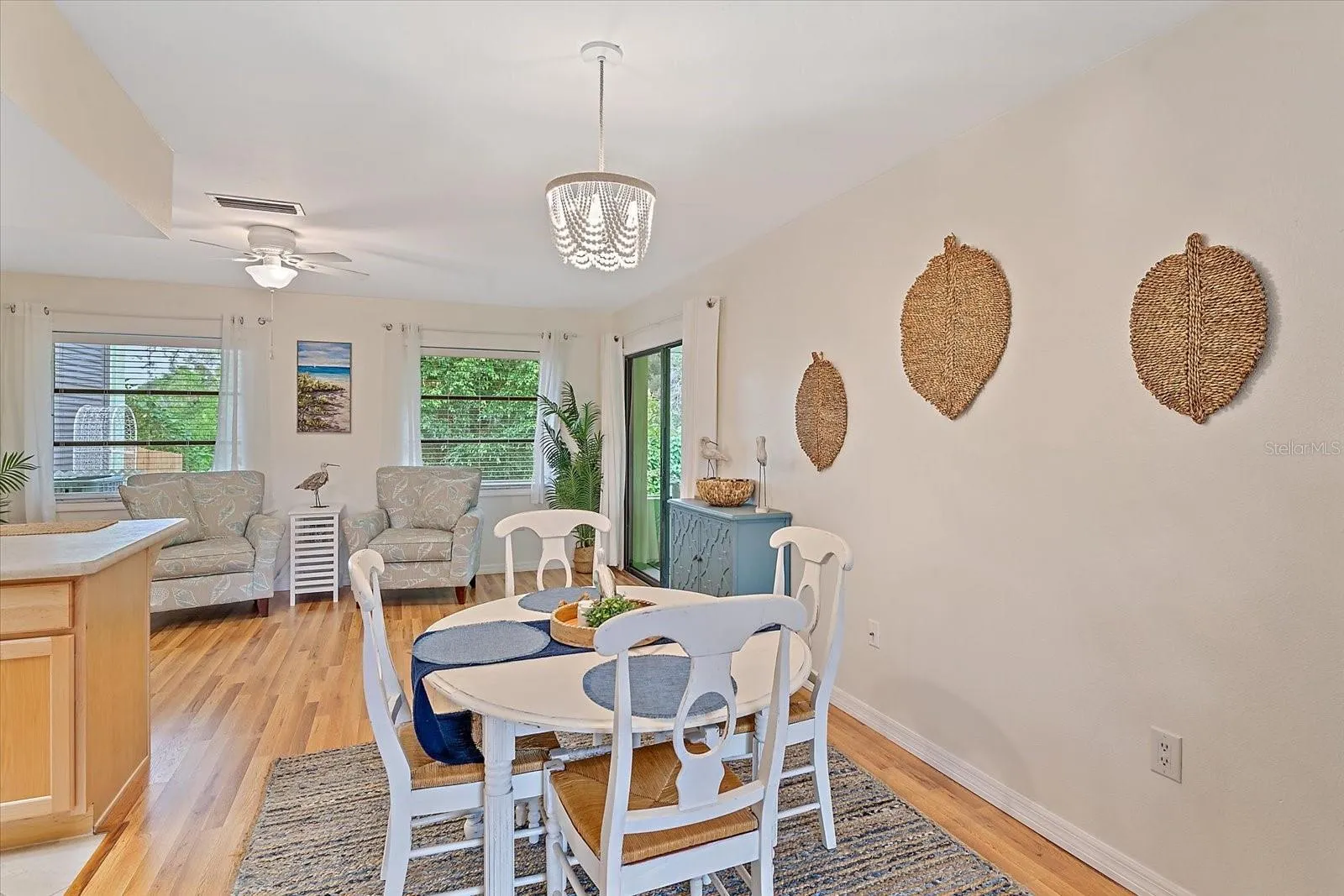 3636 ROSLYN RD